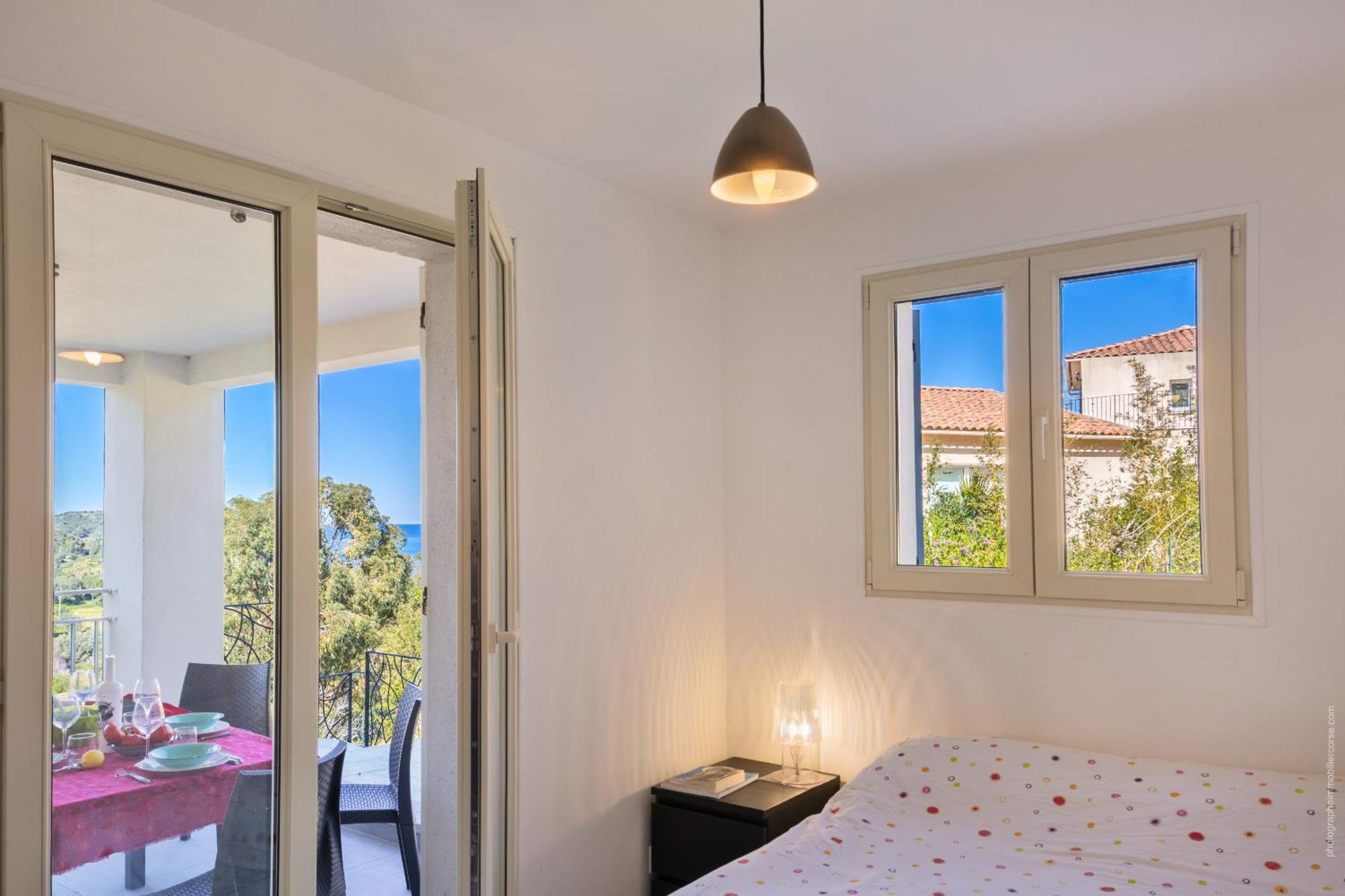 Appartement Vue Mer Fromontica แซ็งต์-โฟลร็องต์ ภายนอก รูปภาพ