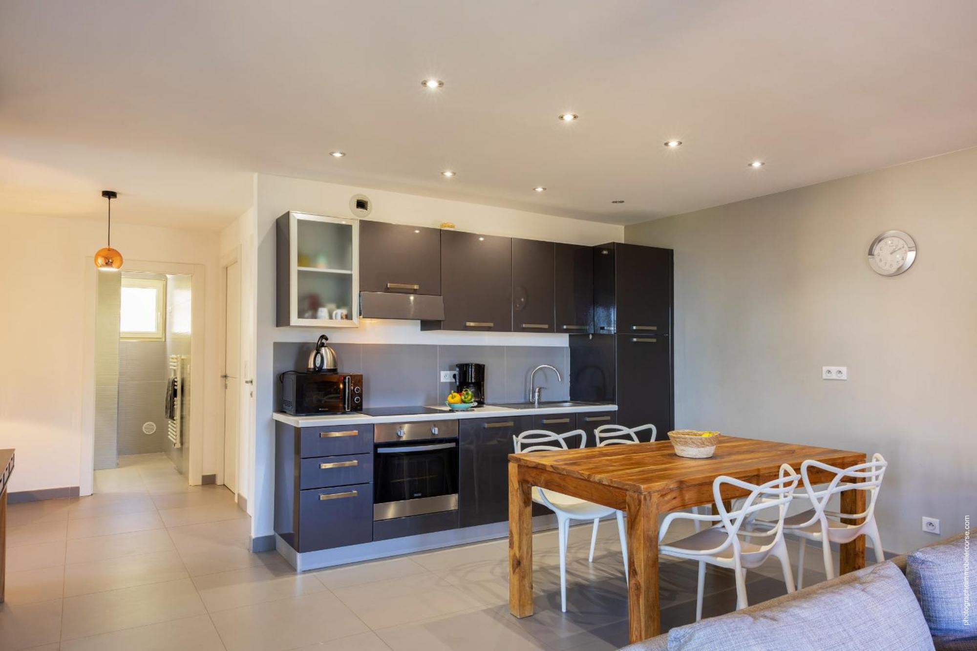 Appartement Vue Mer Fromontica แซ็งต์-โฟลร็องต์ ภายนอก รูปภาพ